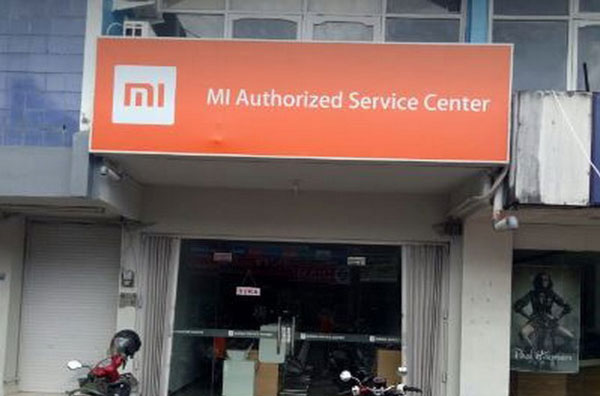 8 Bawa ke Service Center Resmi Xiaomi