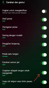 Menggunakan Fitur Gesture atau Usap Tangan