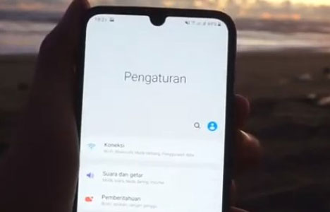 Menggunakan Tombol Power dan Volume Bawah