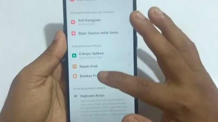 Membuka Brankas Pribadi Oppo A5s Lewat Pengaturan